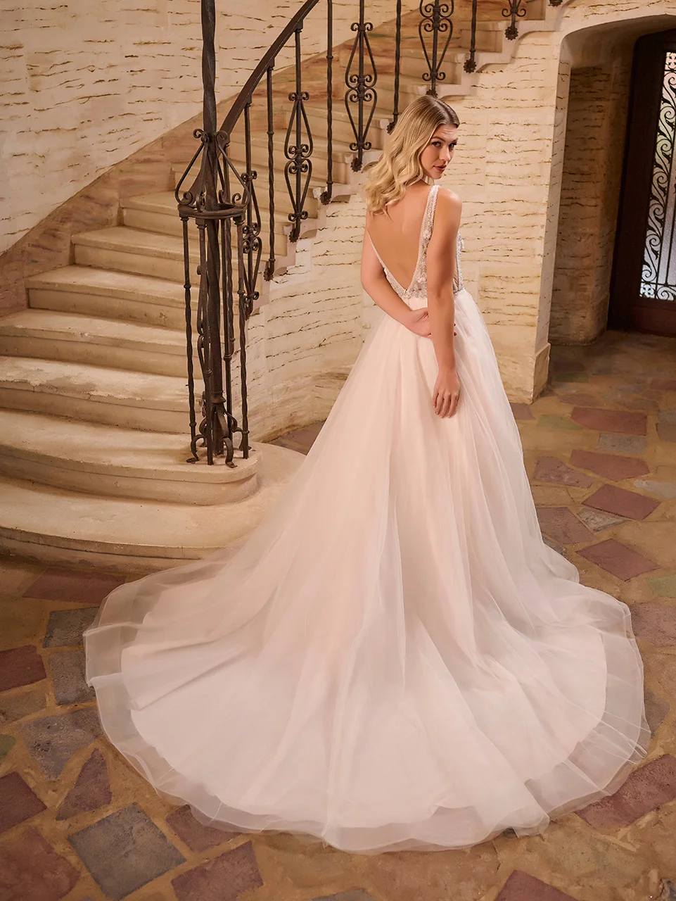 15928 2 Ivory Pale Blush Nude Silver
